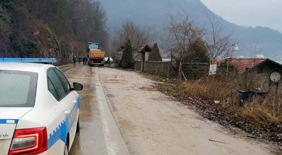 policija saobracajka sudar udes golf zvornik.jpg